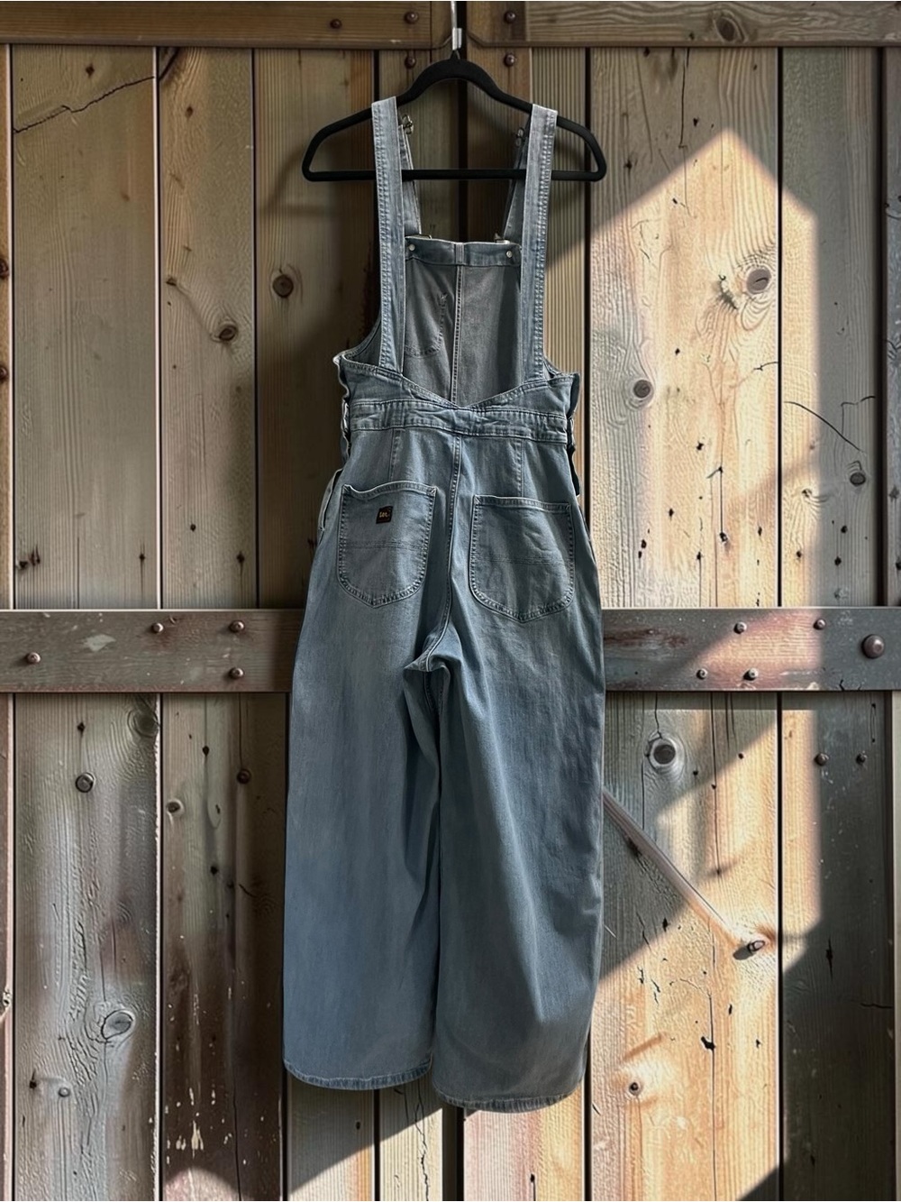 Lee Classic Denim Overalls.Buttons & Zippers on Both Sides. Size: small
